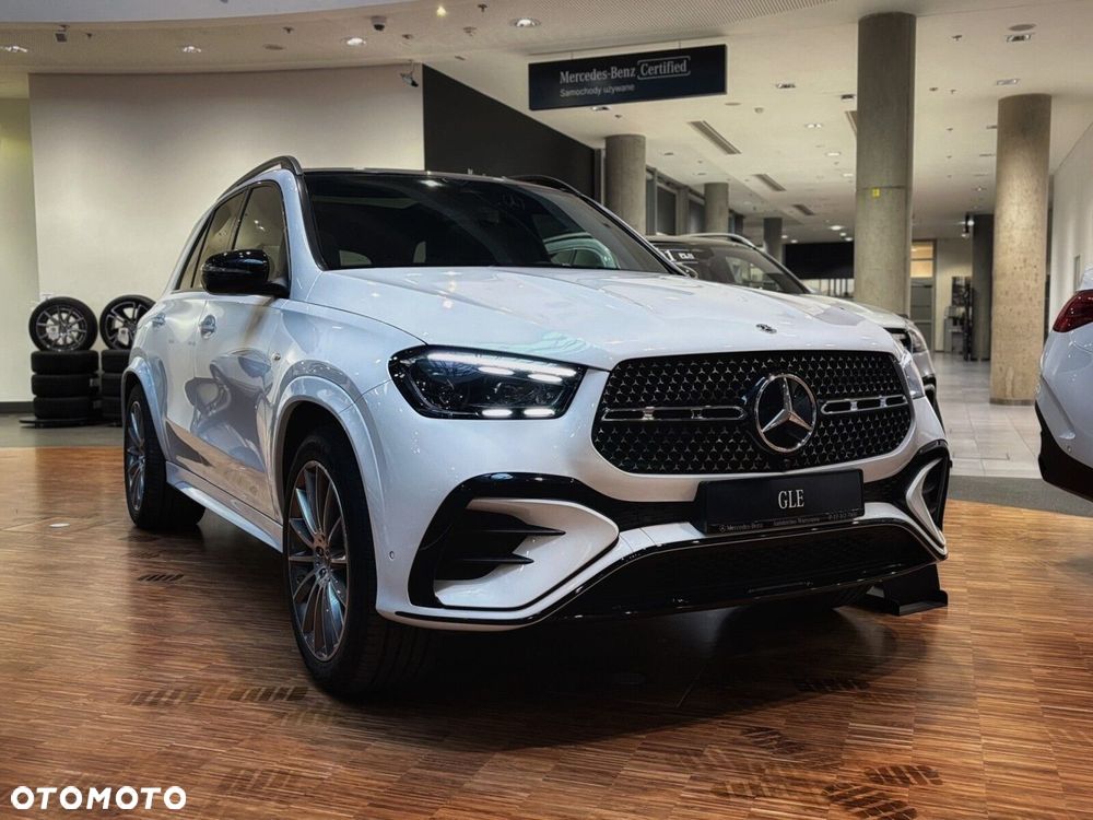 Mercedes-Benz GLE - 1