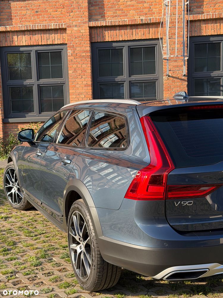 Volvo V90 Cross Country D5 AWD Geartronic - 11
