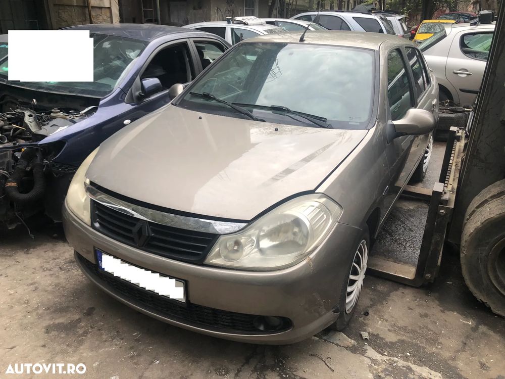 Dezmembrez Renault Clio Thalia 2012 1.2 benzina maro - 3