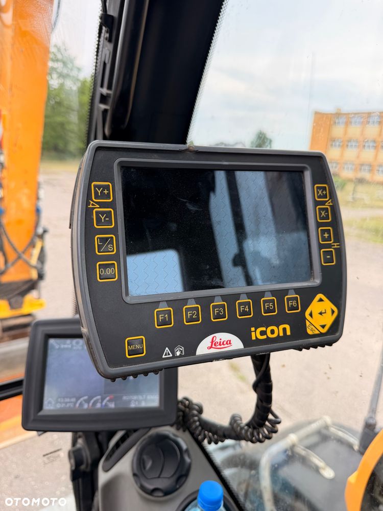 Liebherr A918 Compact - 11