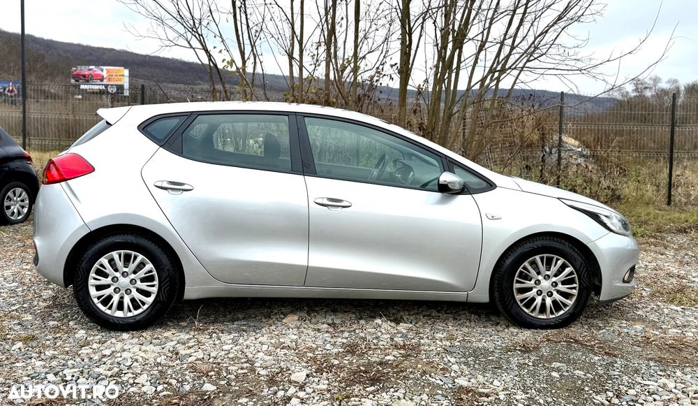 Kia Ceed Cee'd 1.4 DSL STAR - 5