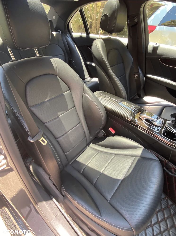 Mercedes-Benz Klasa C 300 7G-TRONIC AMG Line - 19
