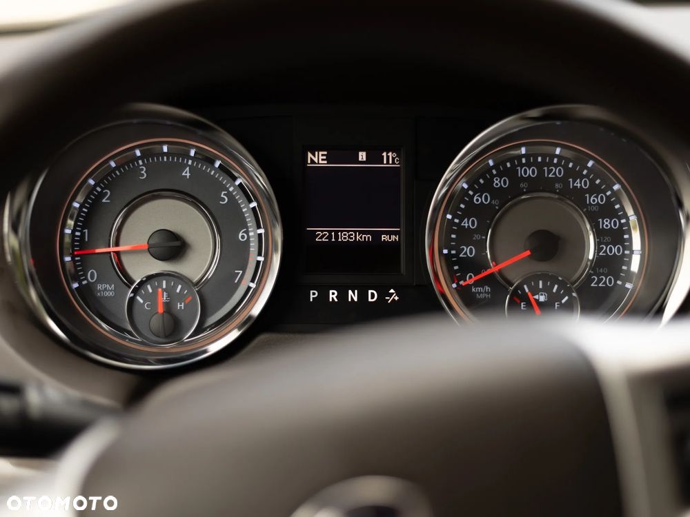 Lancia Voyager 3.6 Platinum - 14