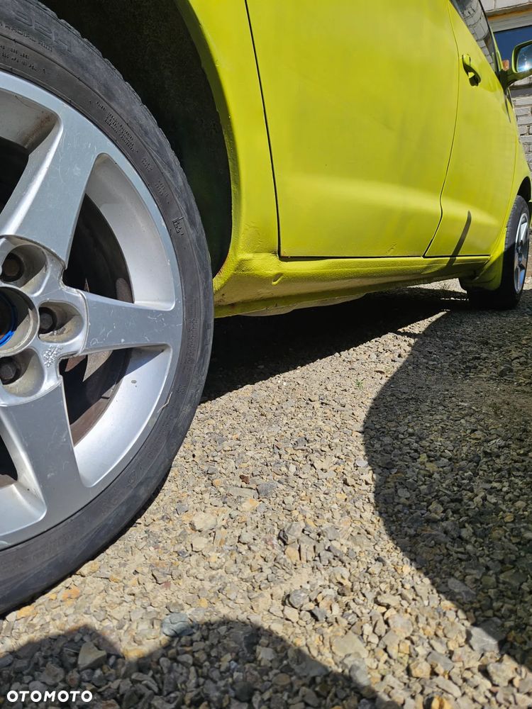 Volkswagen Sharan - 32