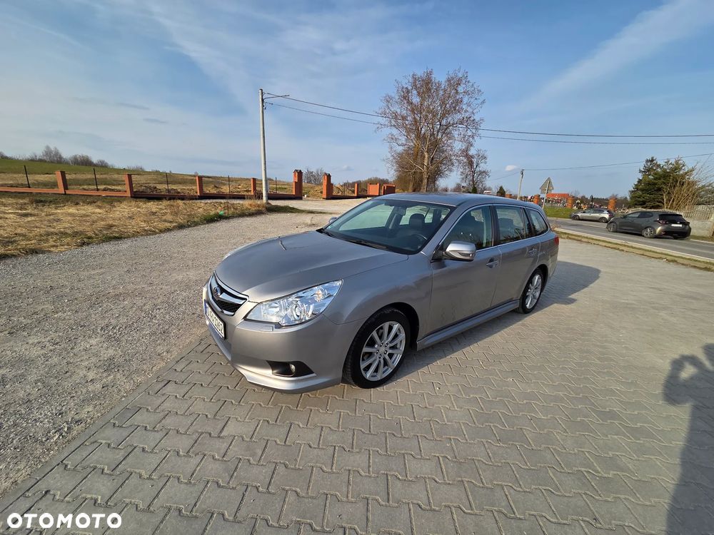 Subaru Legacy - 8