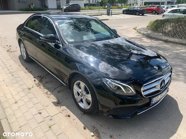 Mercedes-Benz Klasa E 220 d 4-Matic 9G-TRONIC - 6