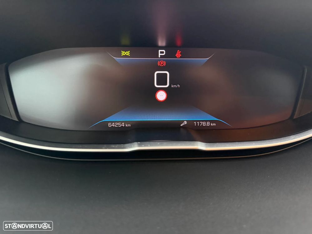 Peugeot 5008 1.5 BlueHDi Active Pack EAT8 - 17