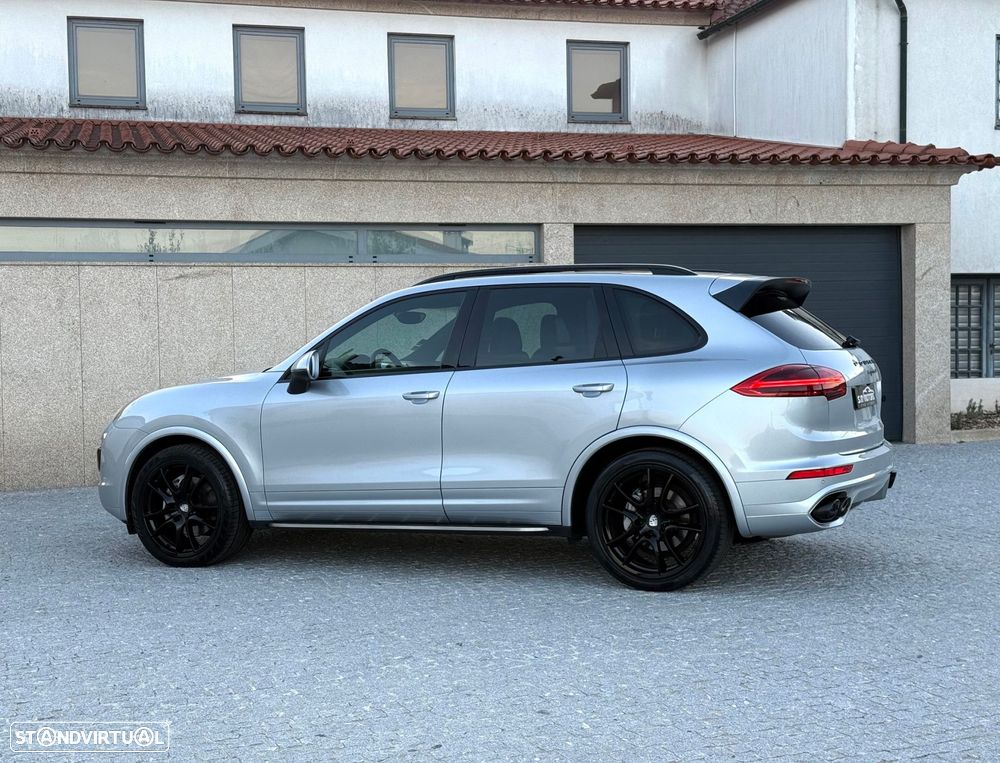 Porsche Cayenne S Platinum Edition - 8