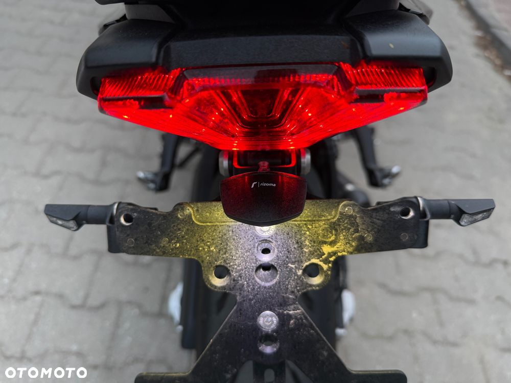Yamaha MT - 16