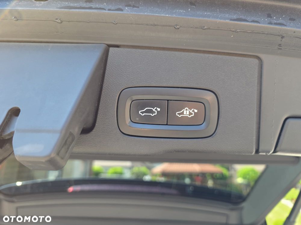 Volvo XC 60 B5 B AWD Inscription - 12