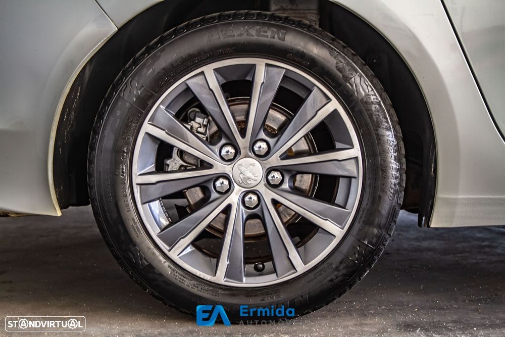 Peugeot 308 SW 1.6 BlueHDi Allure - 18