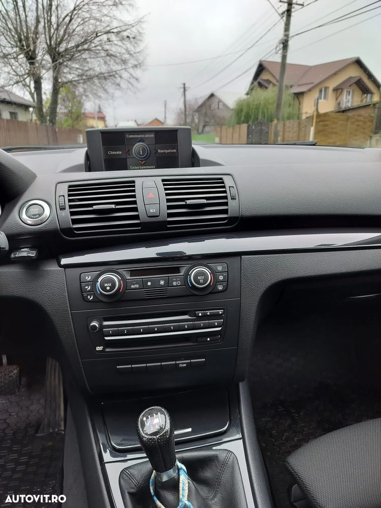 BMW Seria 1 120d DPF - 19