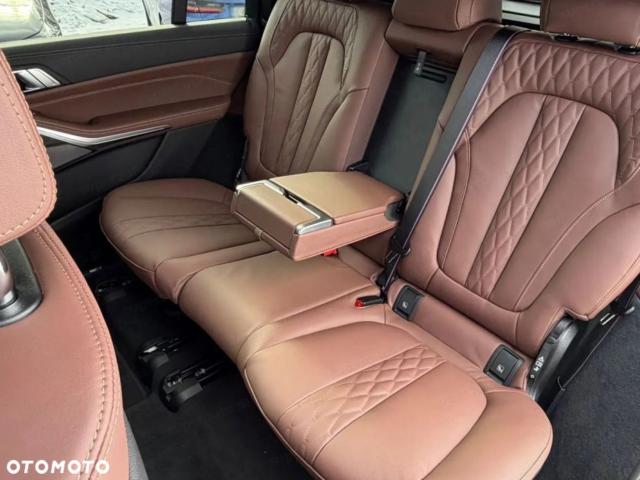 BMW X7 xDrive40d mHEV M Sport sport - 13