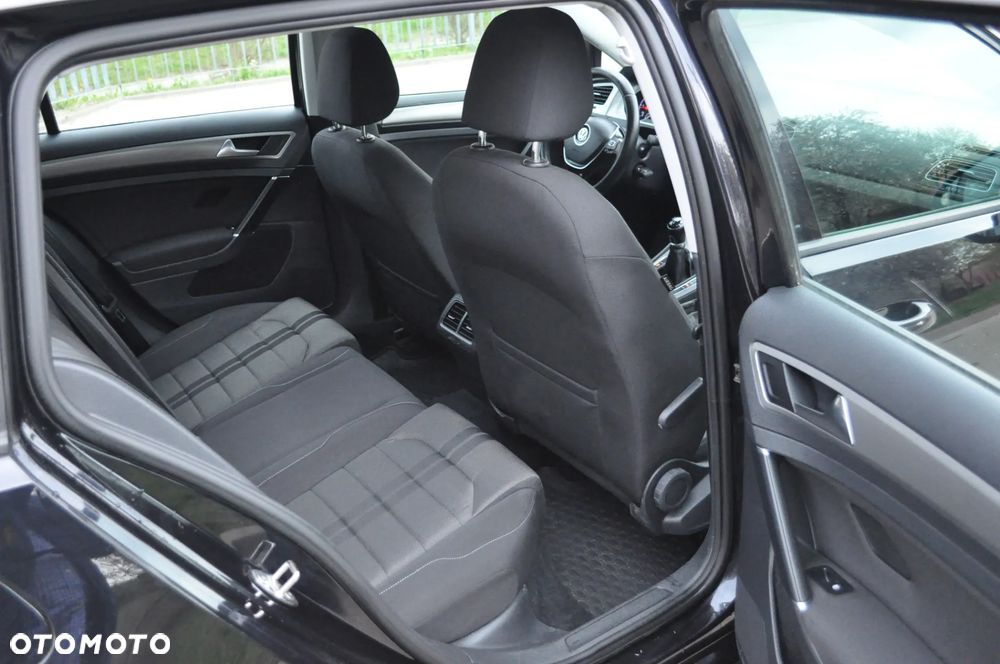 Volkswagen Golf 1.6 TDI BMT Comfortline - 28