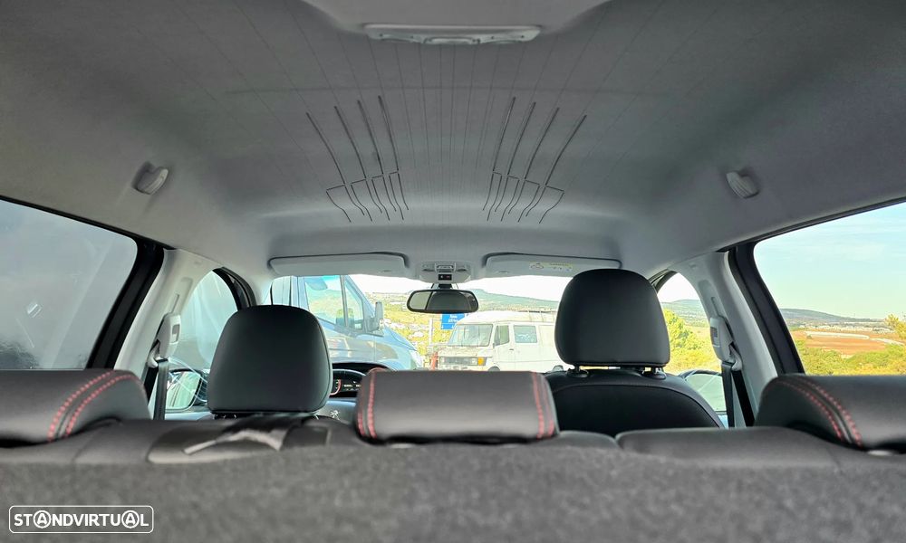 Peugeot 2008 1.2 PureTech GT Line - 19