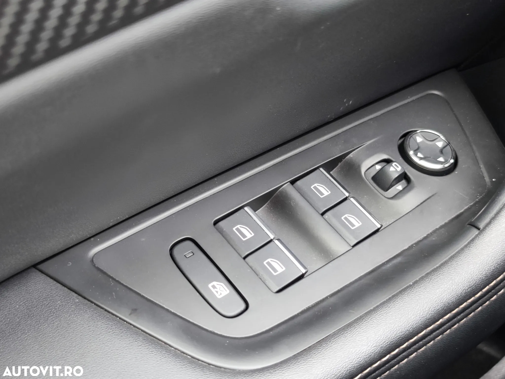 Peugeot 508 Plug-In Hybrid 225 e-EAT8 GT - 25