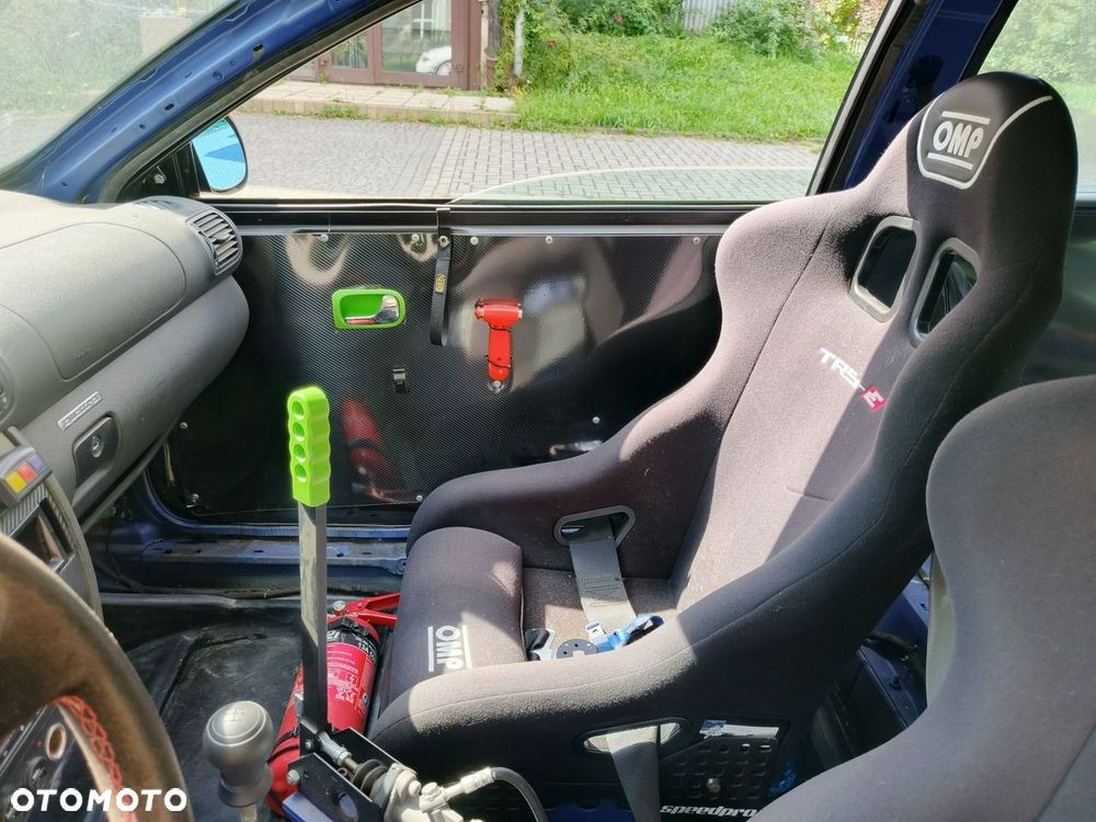 Audi A3 3-drzwiowe 1.8T Quattro Attraction - 11