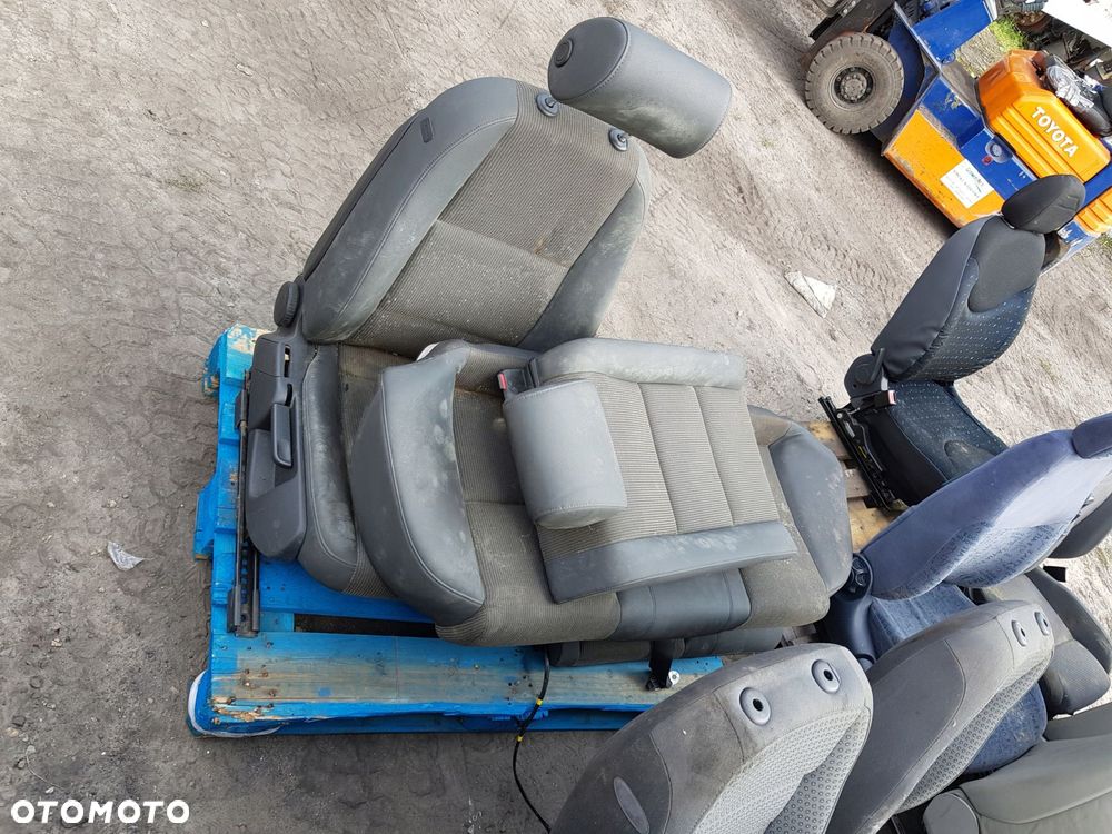 fotele samochodowe 34 sztuki - 16