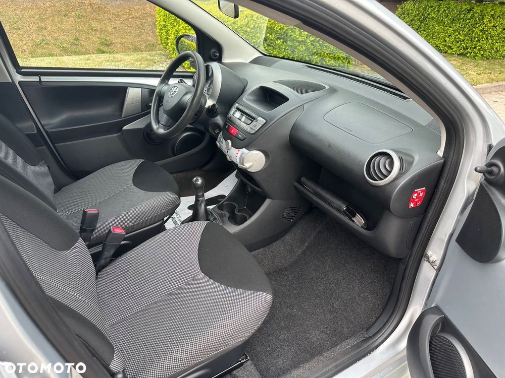 Toyota Aygo Cool - 16