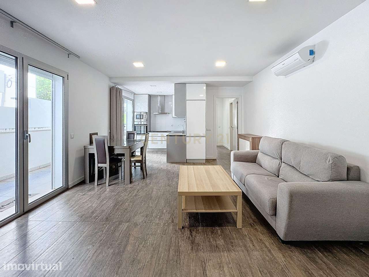 Apartamento Moderno com Vista para a Praia na Nazaré - Grande imagem: 3/16