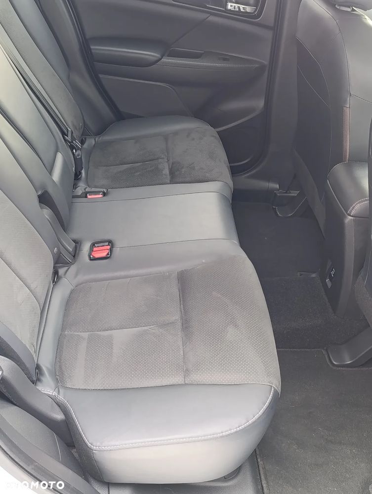 Mitsubishi Eclipse Cross - 23