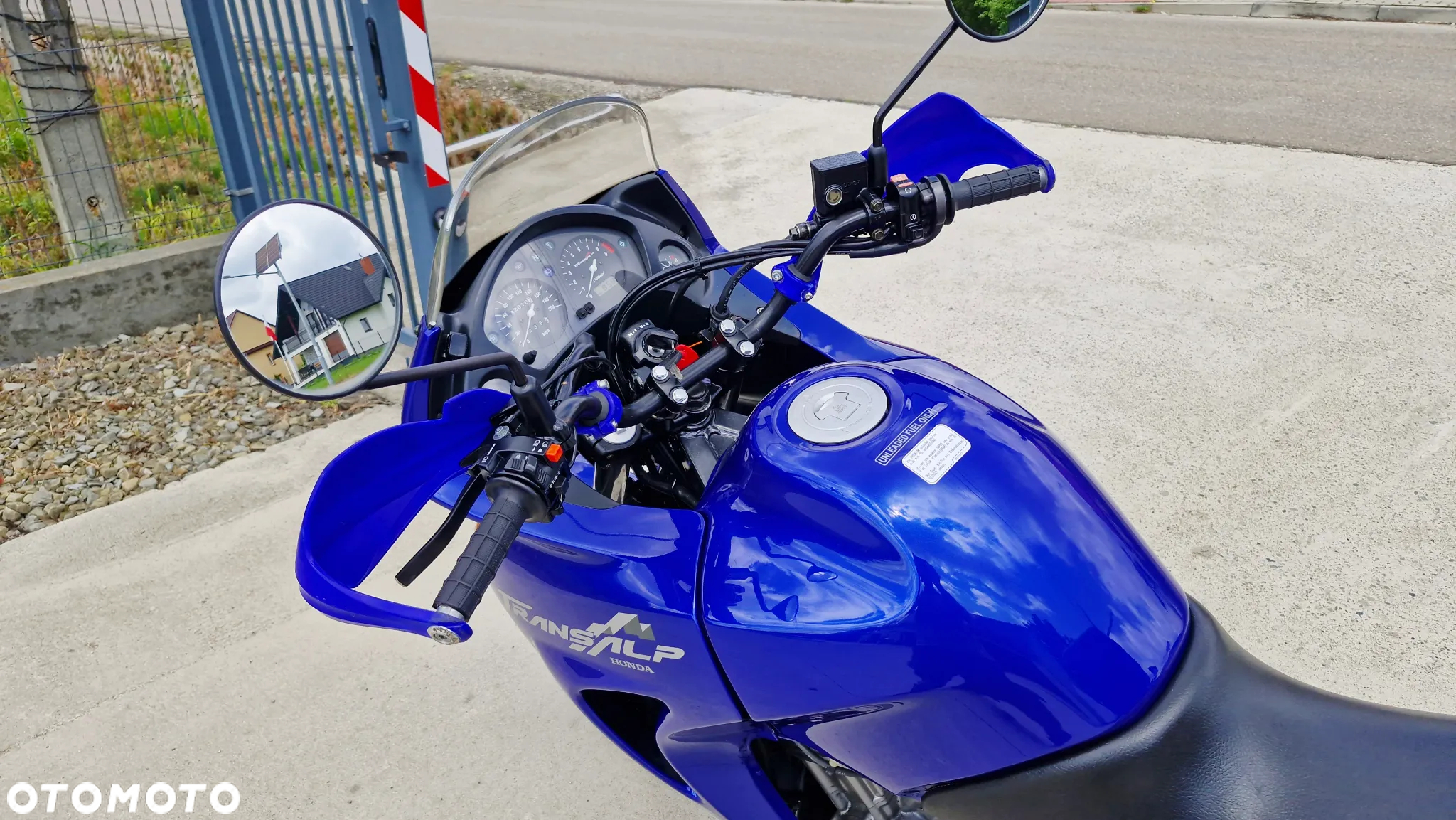 Honda Transalp - 12