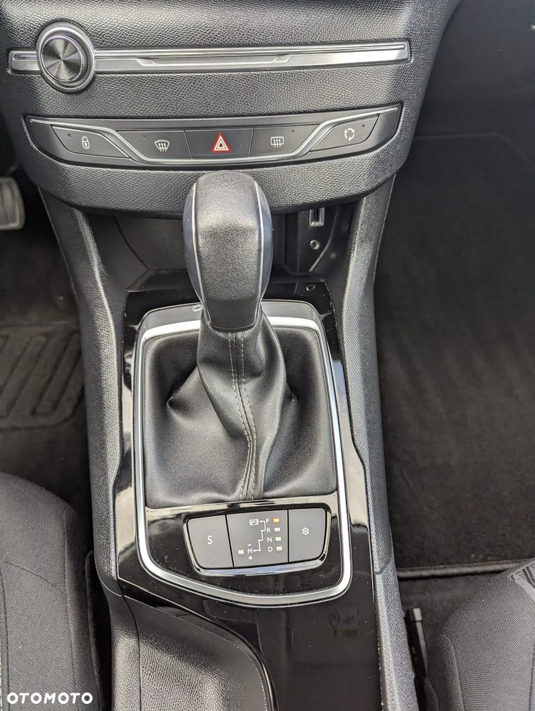 Peugeot 308 - 7