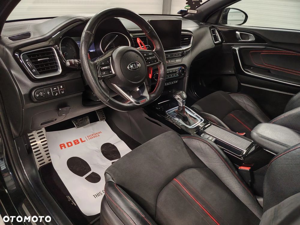 Kia ProCeed 1.6 T-GDI GT DCT - 18