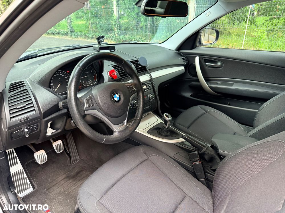 BMW Seria 1 118d Edition Sport - 10