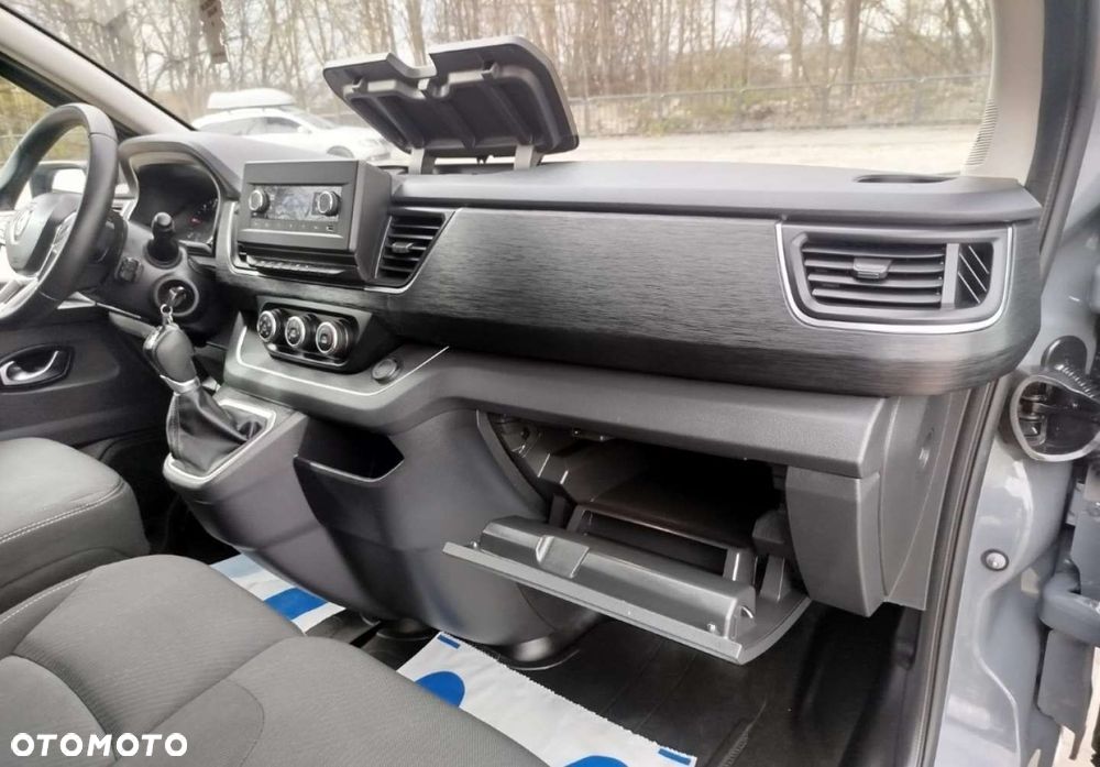Renault Trafic - 22