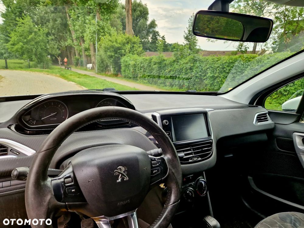 Peugeot 2008 - 17