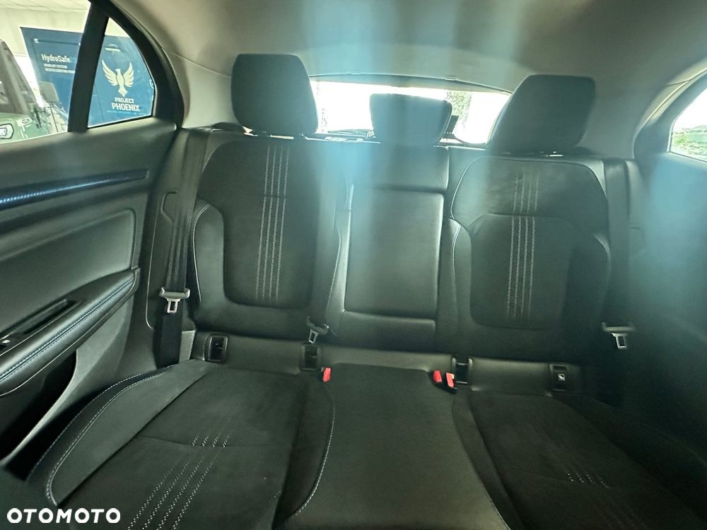Renault Megane 1.6 dCi GT EDC - 17