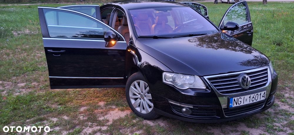 Volkswagen Passat 2.0 FSI Highline - 1