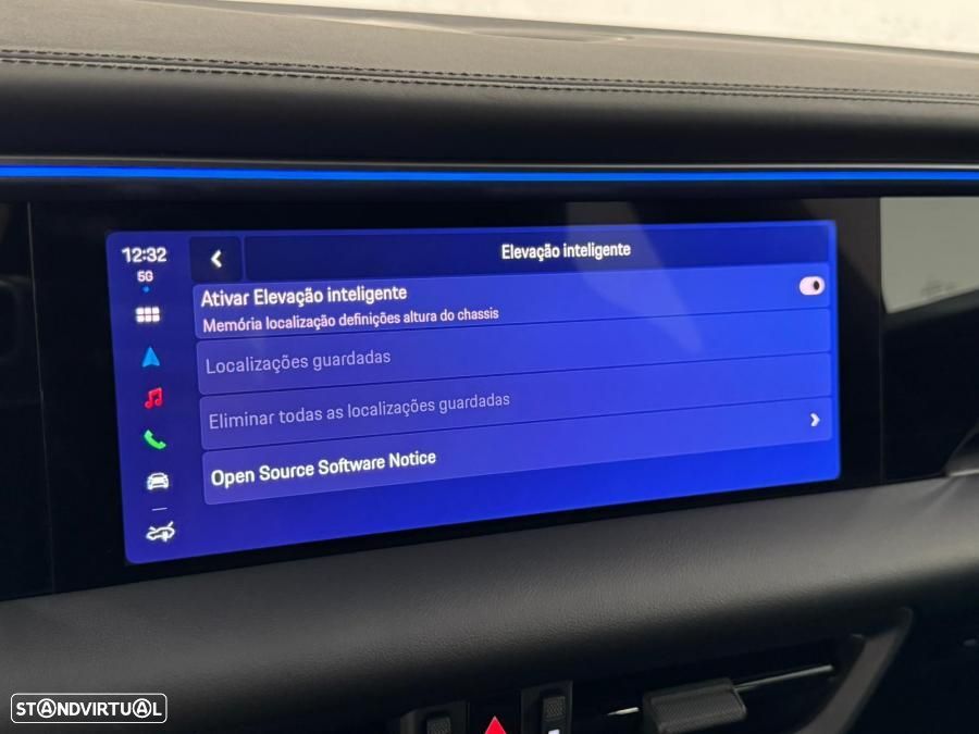 Porsche Macan Electric 4 - 34