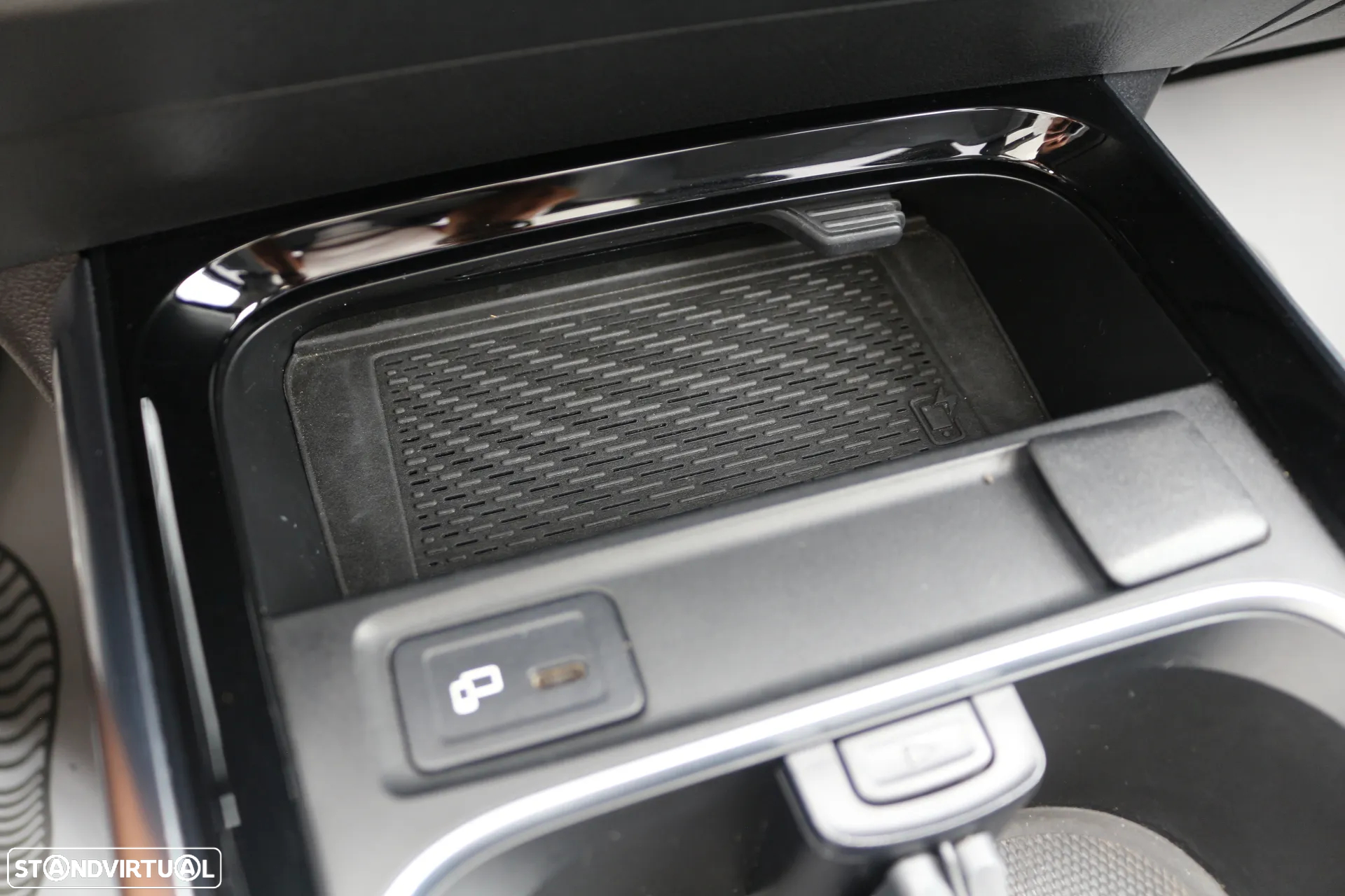 Mercedes-Benz GLA 250 e Progressive - 31