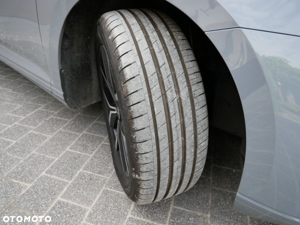 Volkswagen Passat 2.0 TDI EVO Business DSG - 36