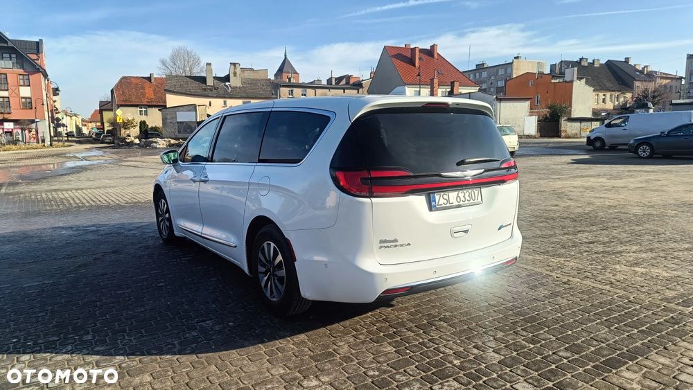 Chrysler Pacifica - 6