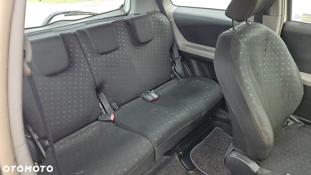 Toyota Yaris 1.3 Terra - 15