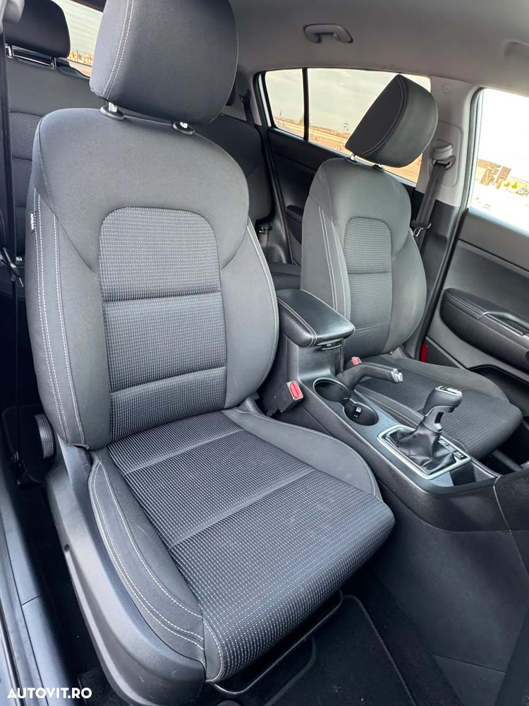 Kia Sportage 1.7 CRDI 2WD Spirit - 9