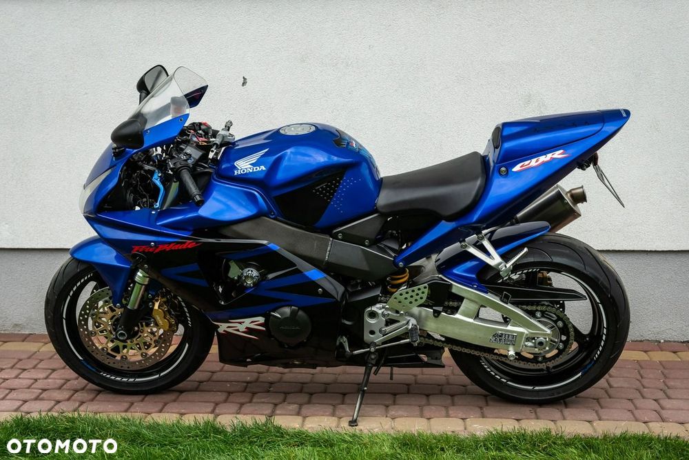 Honda CBR - 8