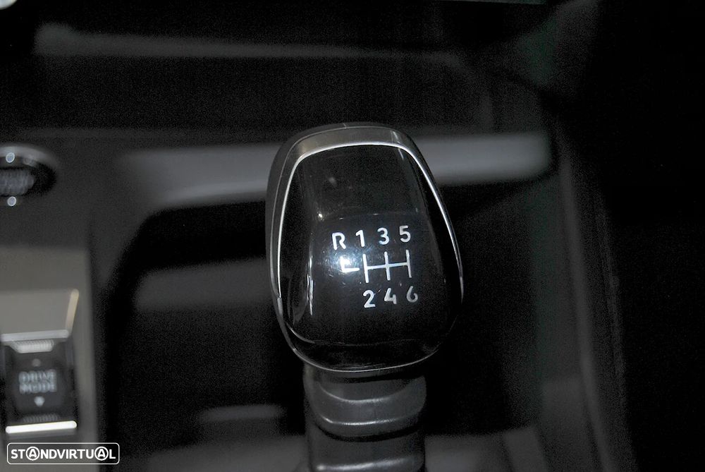 Peugeot 308 1.2 PureTech Allure - 23