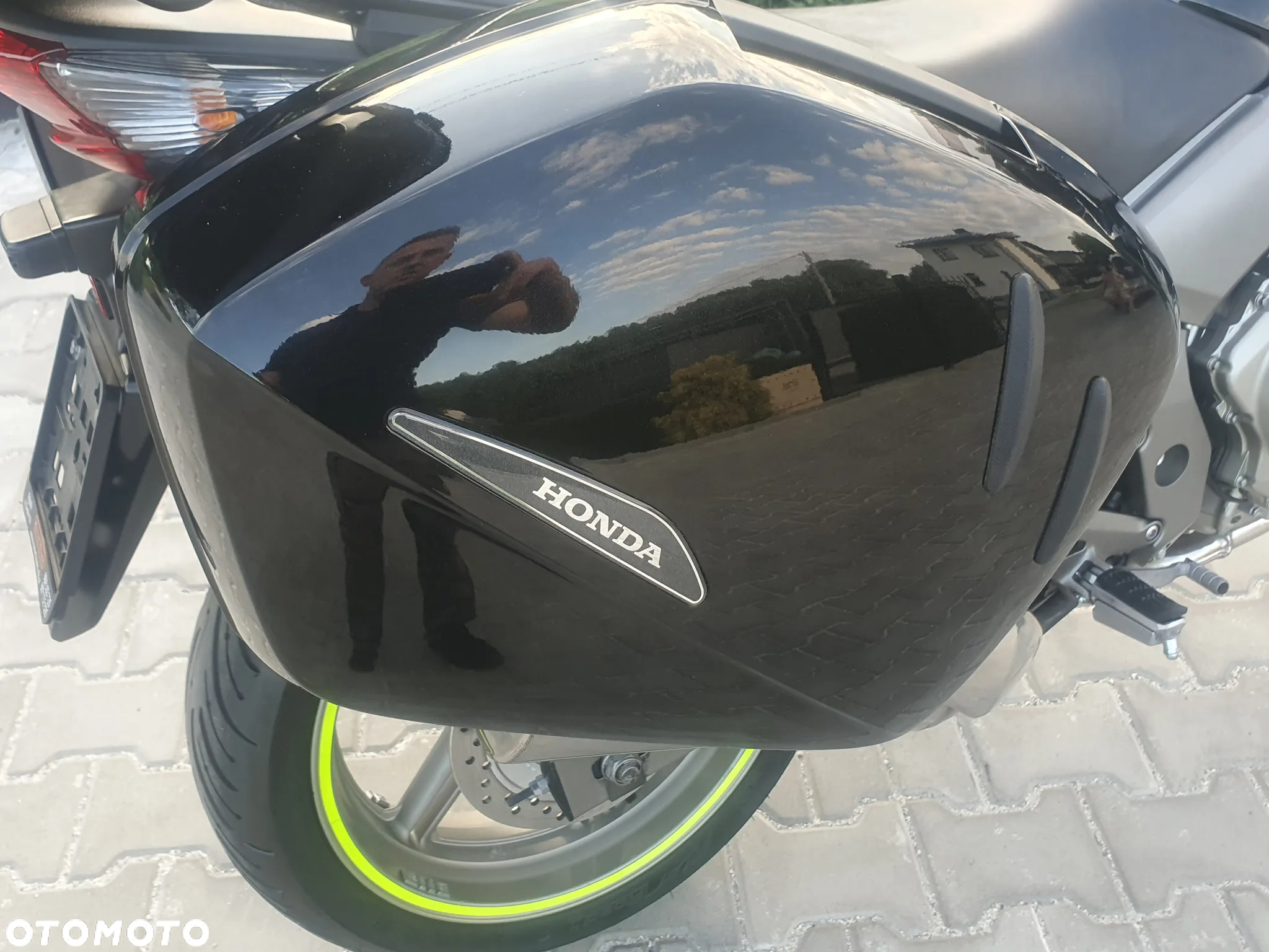 Honda CBF - 14