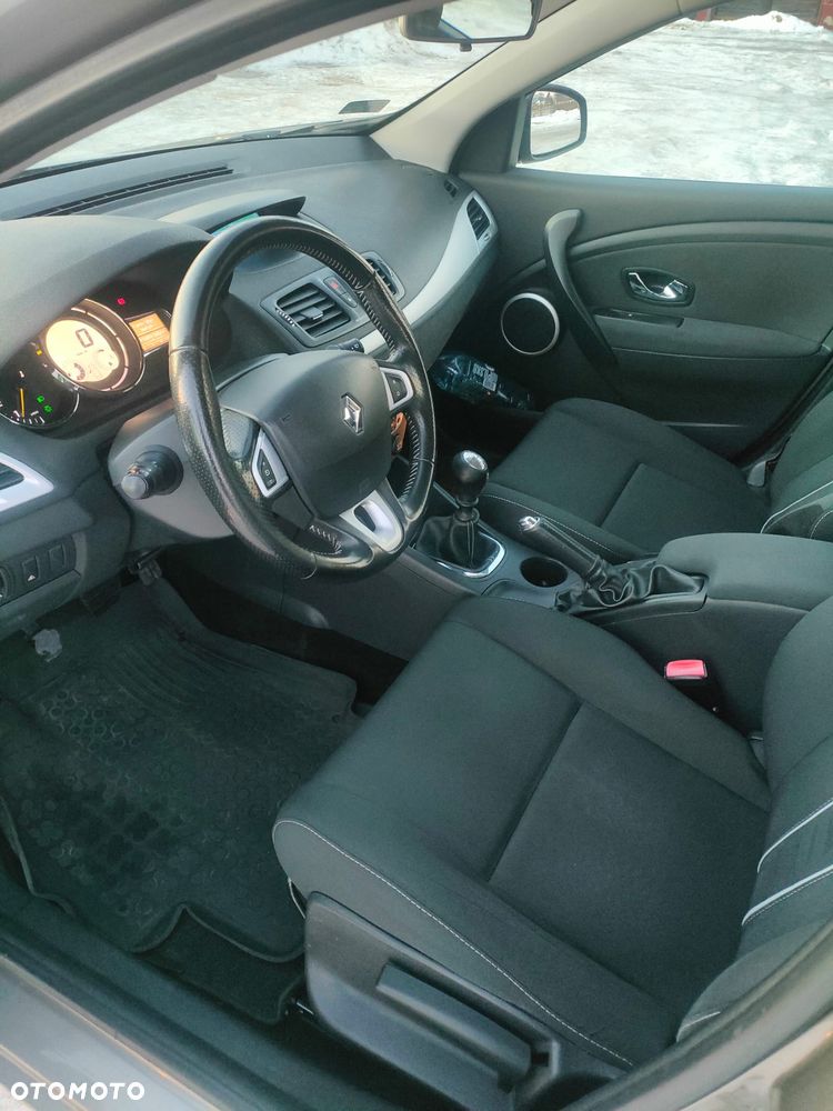 Renault Megane 1.5 dCi Dynamique - 6
