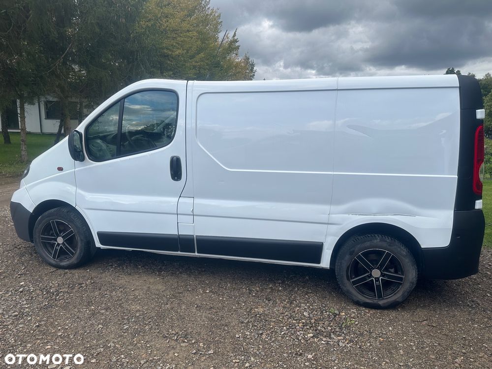 Opel Vivaro - 8
