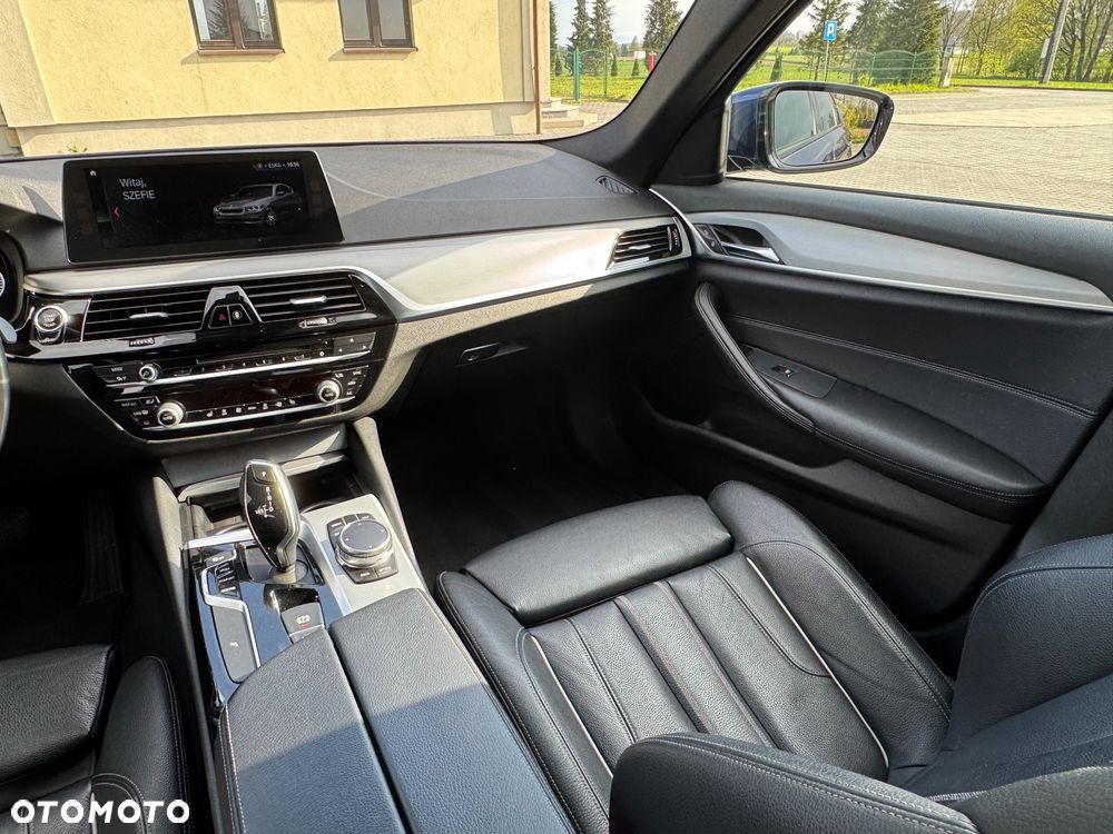 BMW Seria 5 520d xDrive Sport Line sport - 13