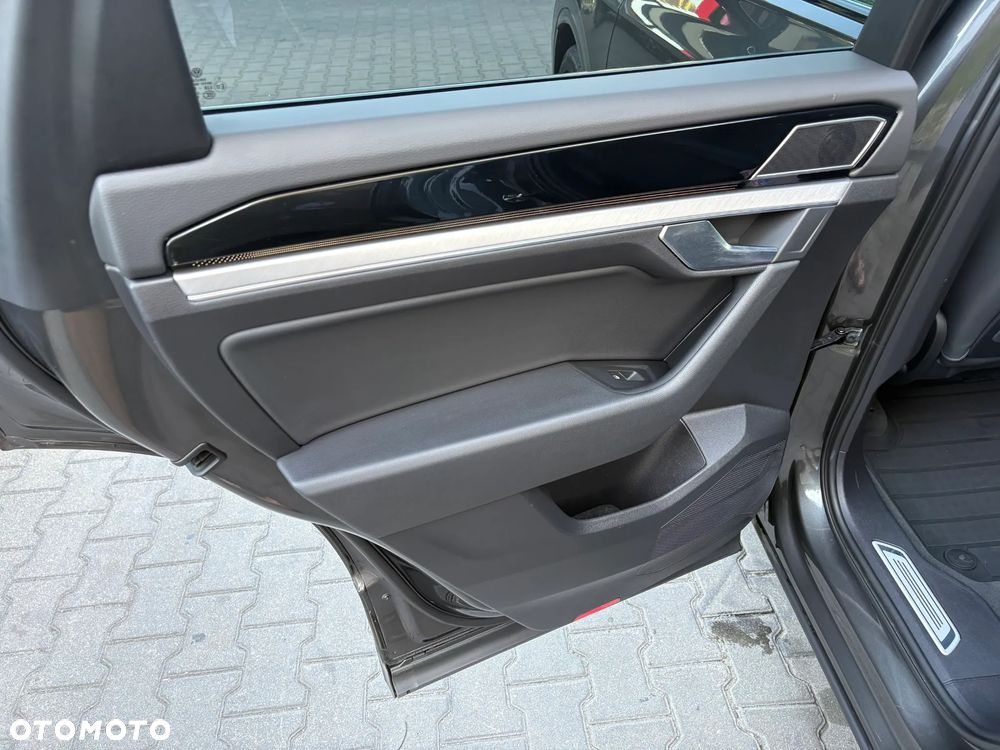 Volkswagen Touareg 3.0 V6 TDI SCR 4Mot - 22