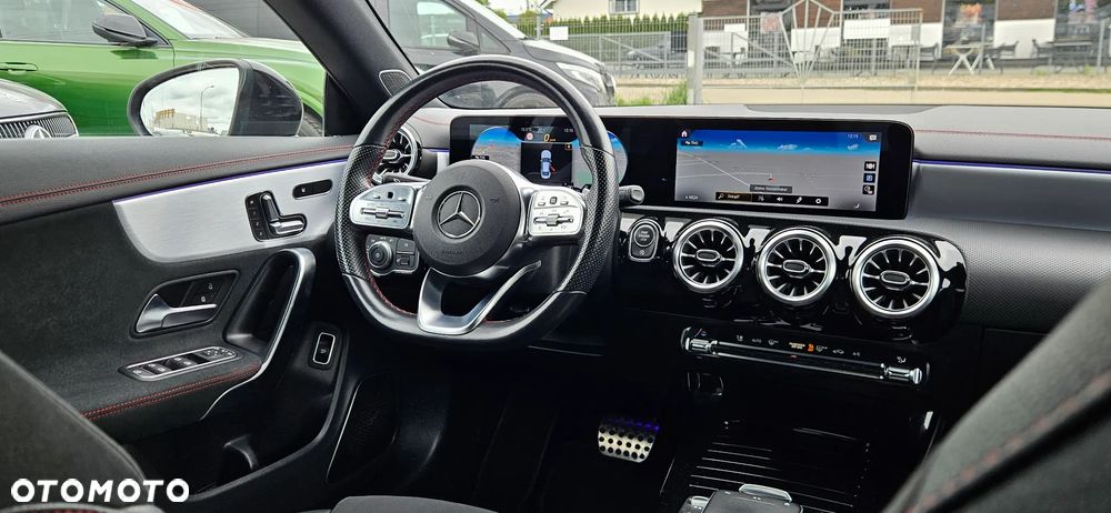 Mercedes-Benz CLA 250 AMG Line 7G-DCT - 24