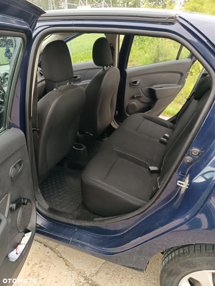Dacia Logan 1.2 16V Laureate - 9