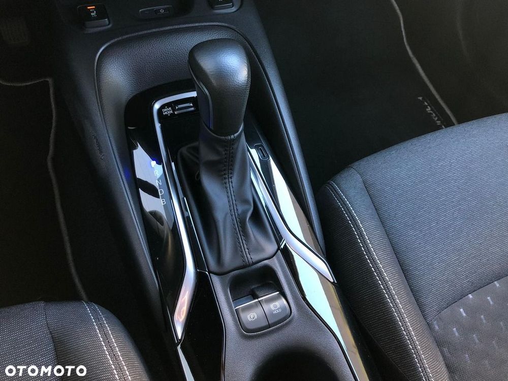 Toyota Corolla 1.8 Hybrid Comfort - 26