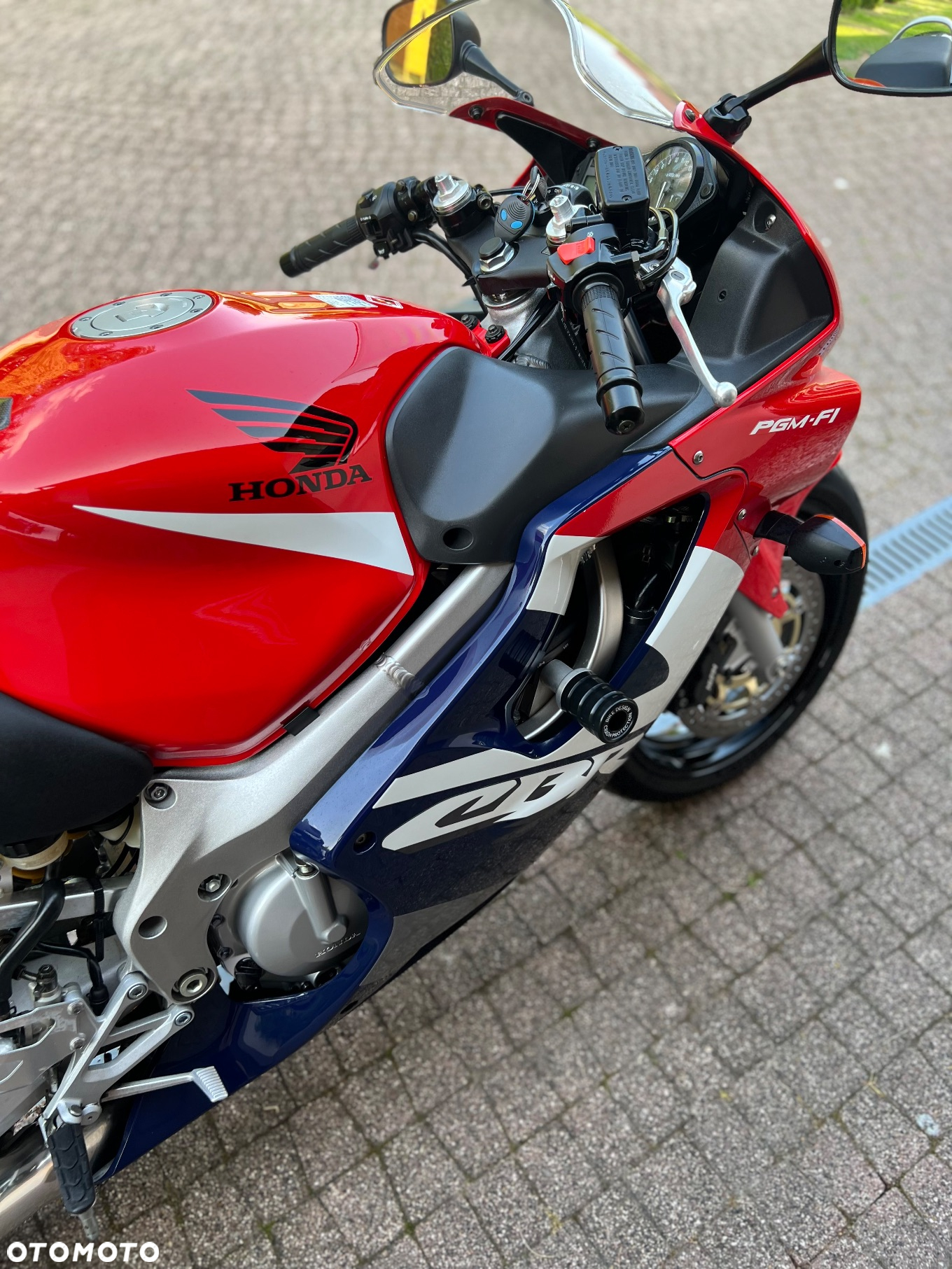Honda CBR - 30